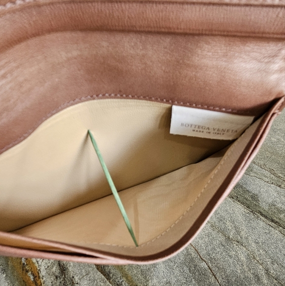 Bottega Veneta Brown Bifold Wallet - Picture 4 of 12